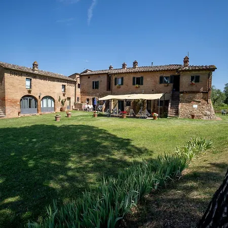 Stunning With Pool For 4 Ferienhaus Montecchio